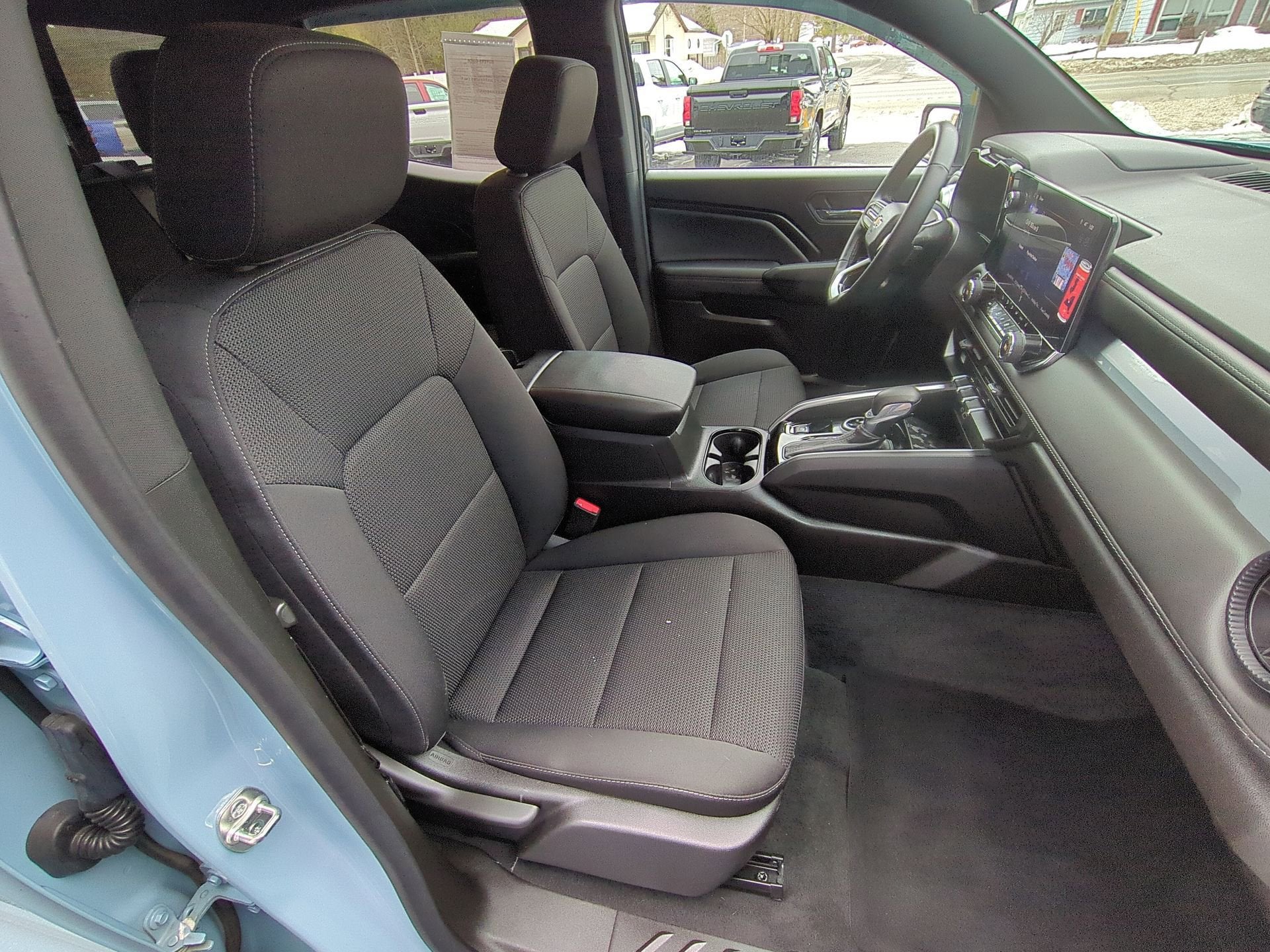 2025 Chevrolet Colorado WT/LT