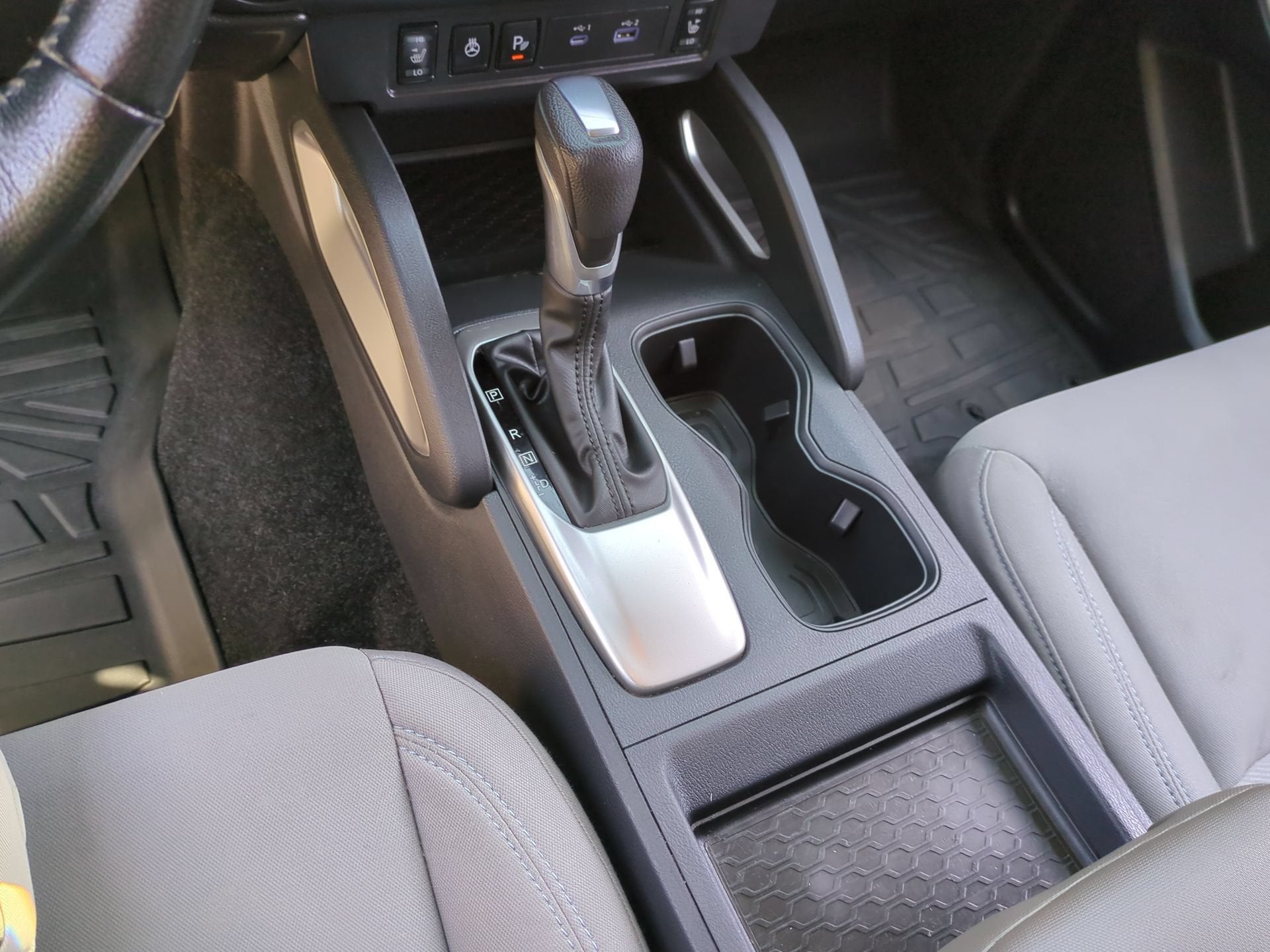 2022 Nissan Frontier Crew Cab SV 4x4