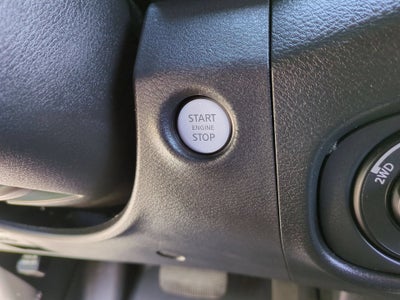 2022 Nissan Frontier Crew Cab SV 4x4