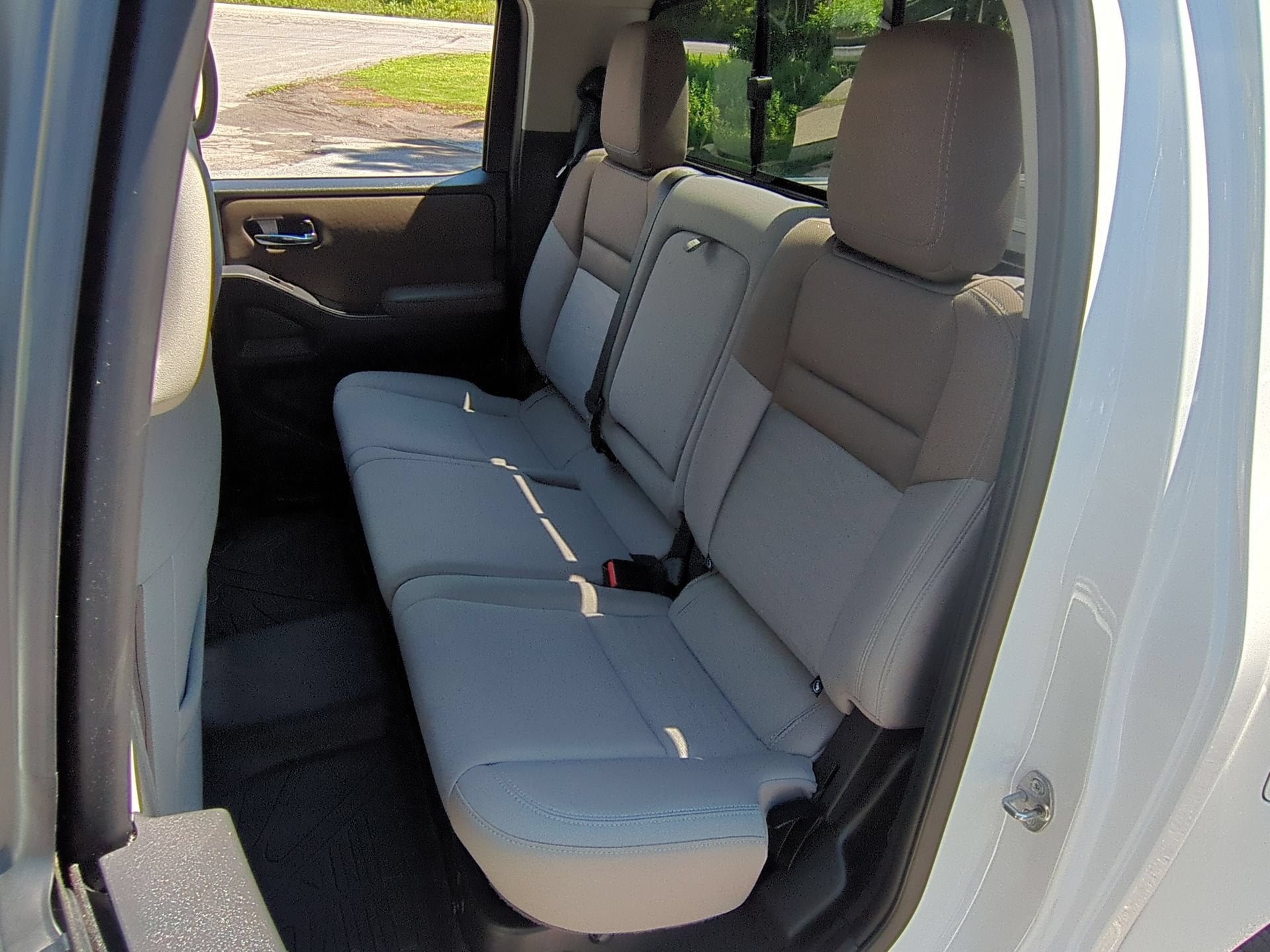 2022 Nissan Frontier Crew Cab SV 4x4