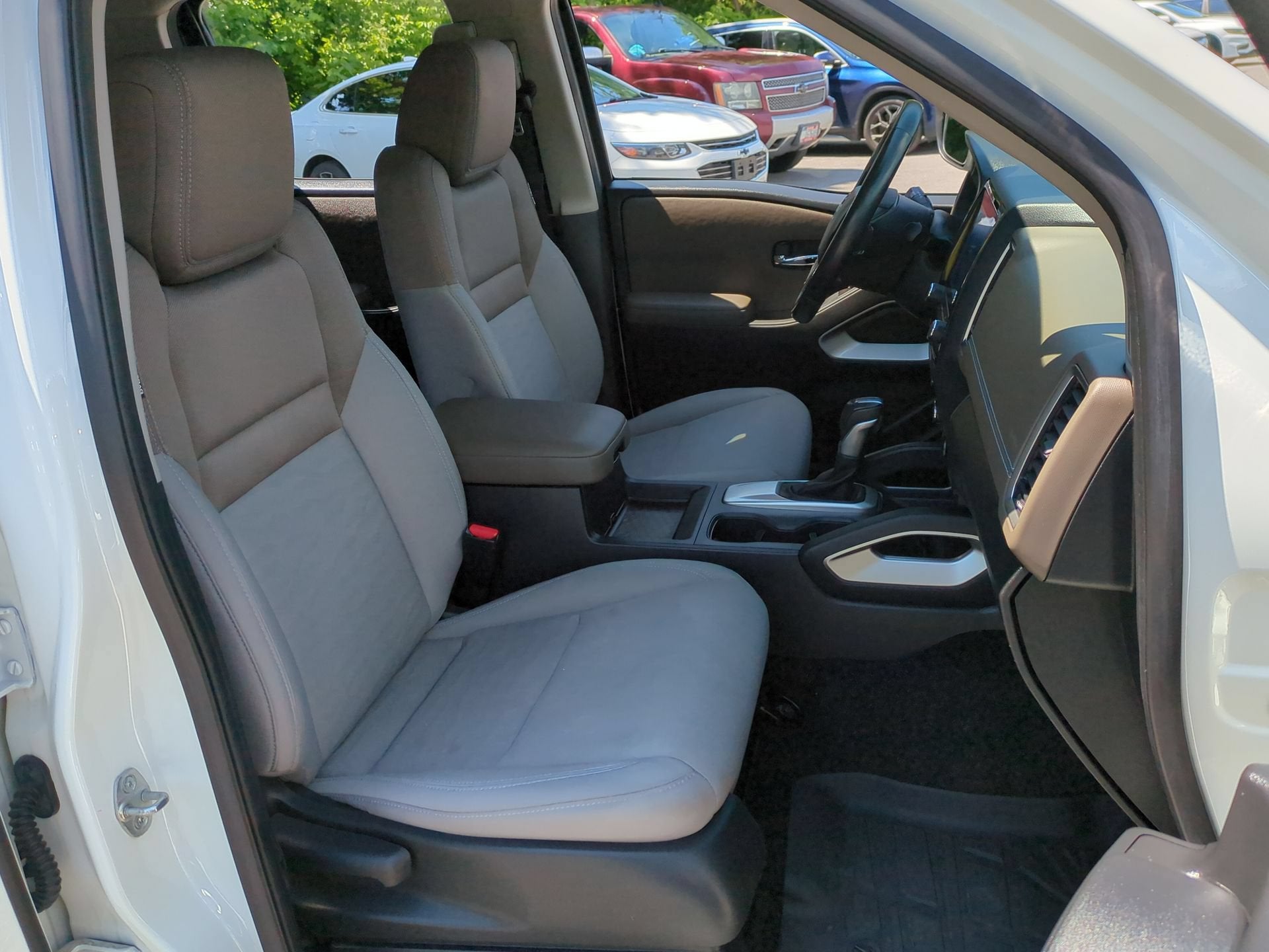 2022 Nissan Frontier Crew Cab SV 4x4