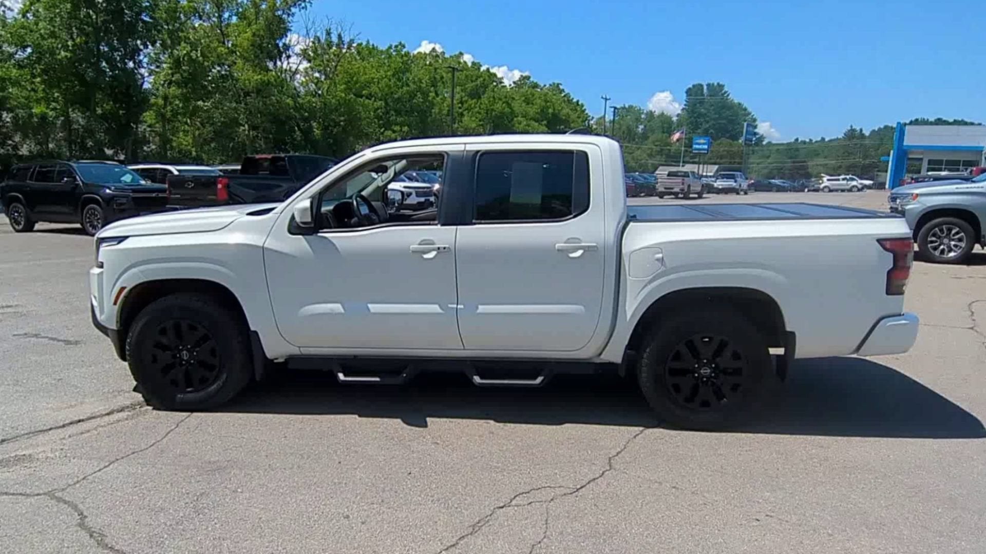 2022 Nissan Frontier Crew Cab SV 4x4