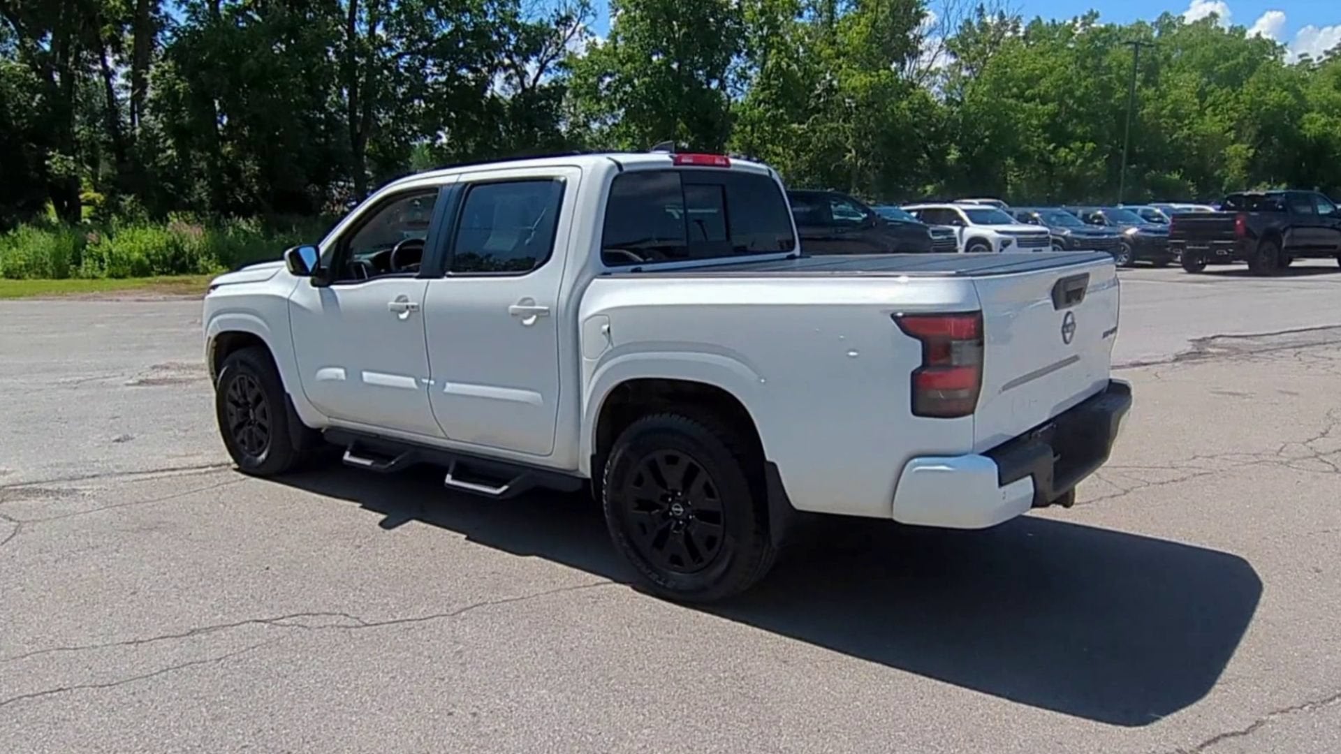 2022 Nissan Frontier Crew Cab SV 4x4