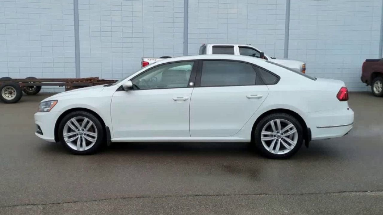 2019 Volkswagen Passat 2.0T Wolfsburg Edition