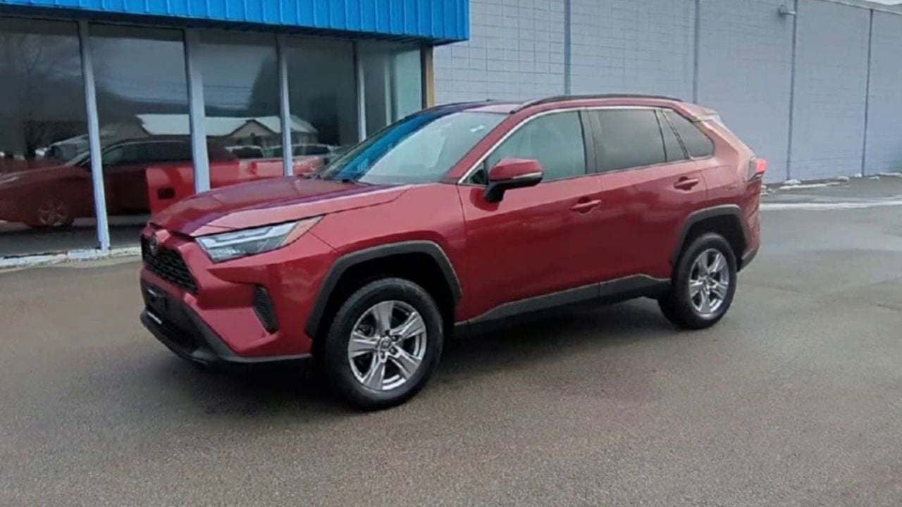 2023 Toyota RAV4 XLE