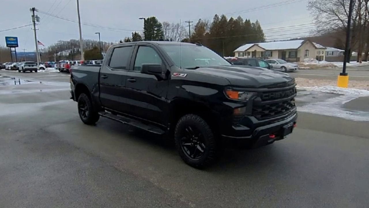 2022 Chevrolet Silverado 1500 Custom Trail Boss