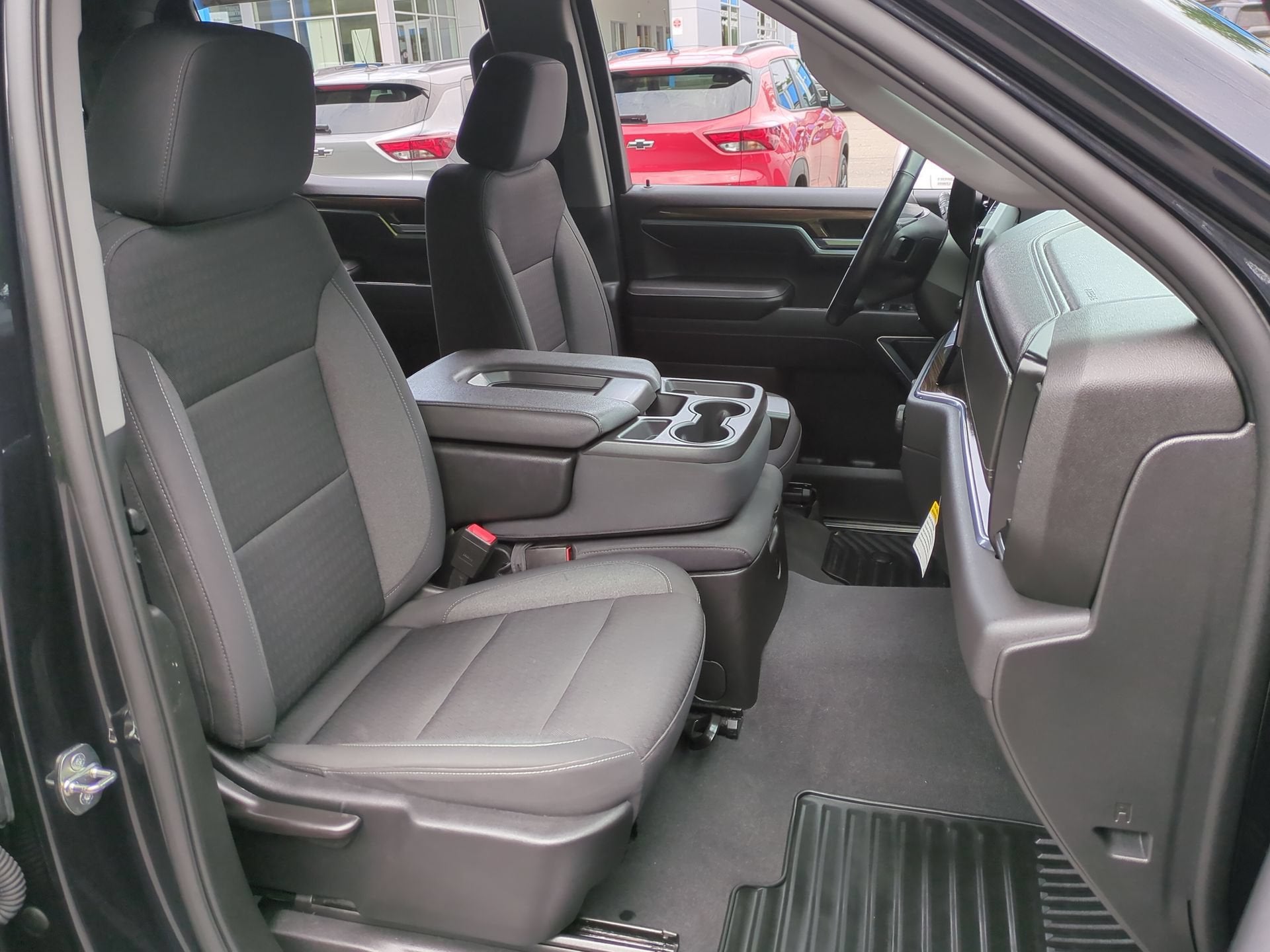 2023 Chevrolet Silverado 1500 LT (2FL)