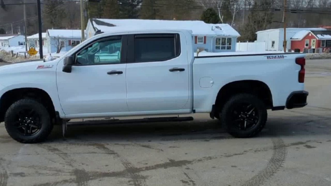 2024 Chevrolet Silverado 1500 Custom Trail Boss