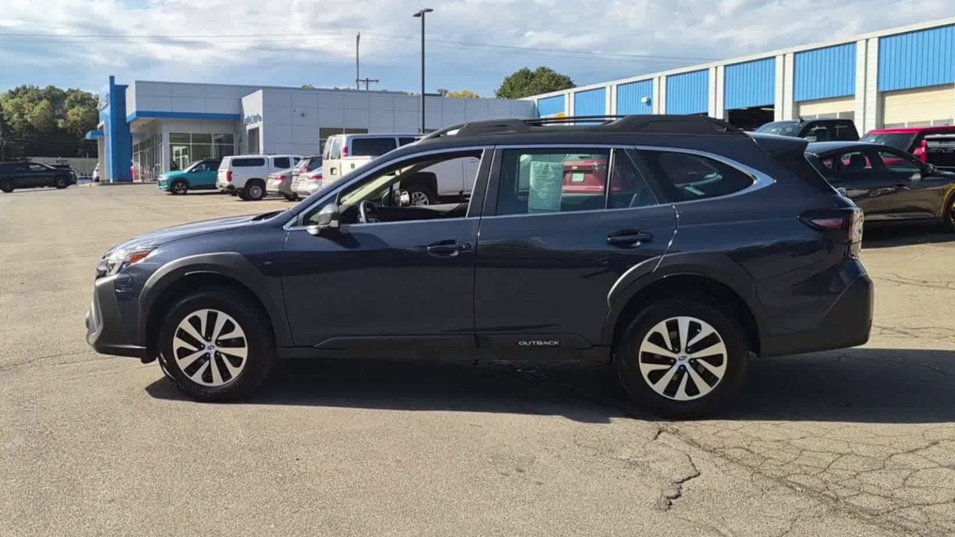 2025 Subaru Outback Base