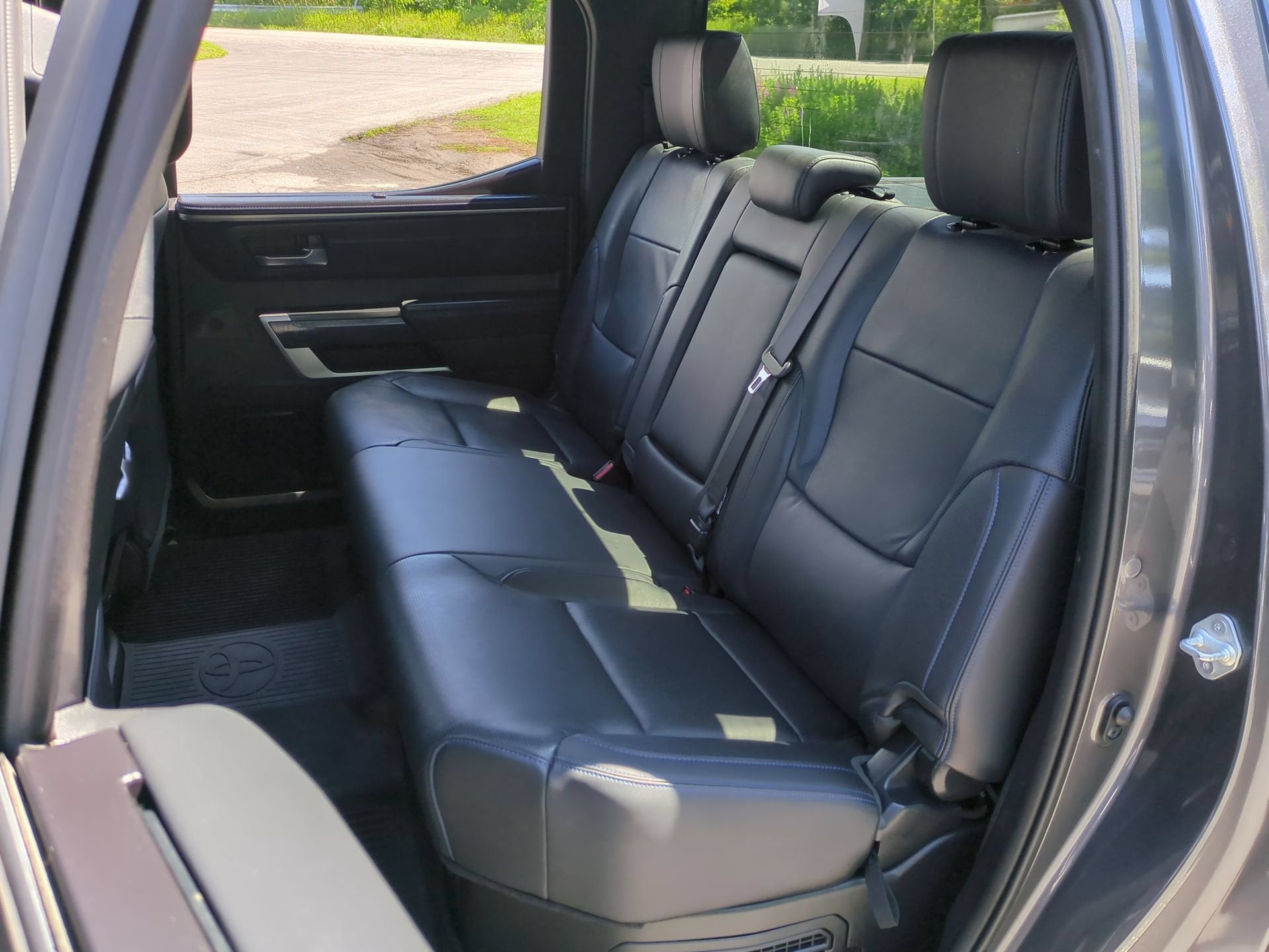 2024 Toyota Tundra Hybrid Platinum 4WD