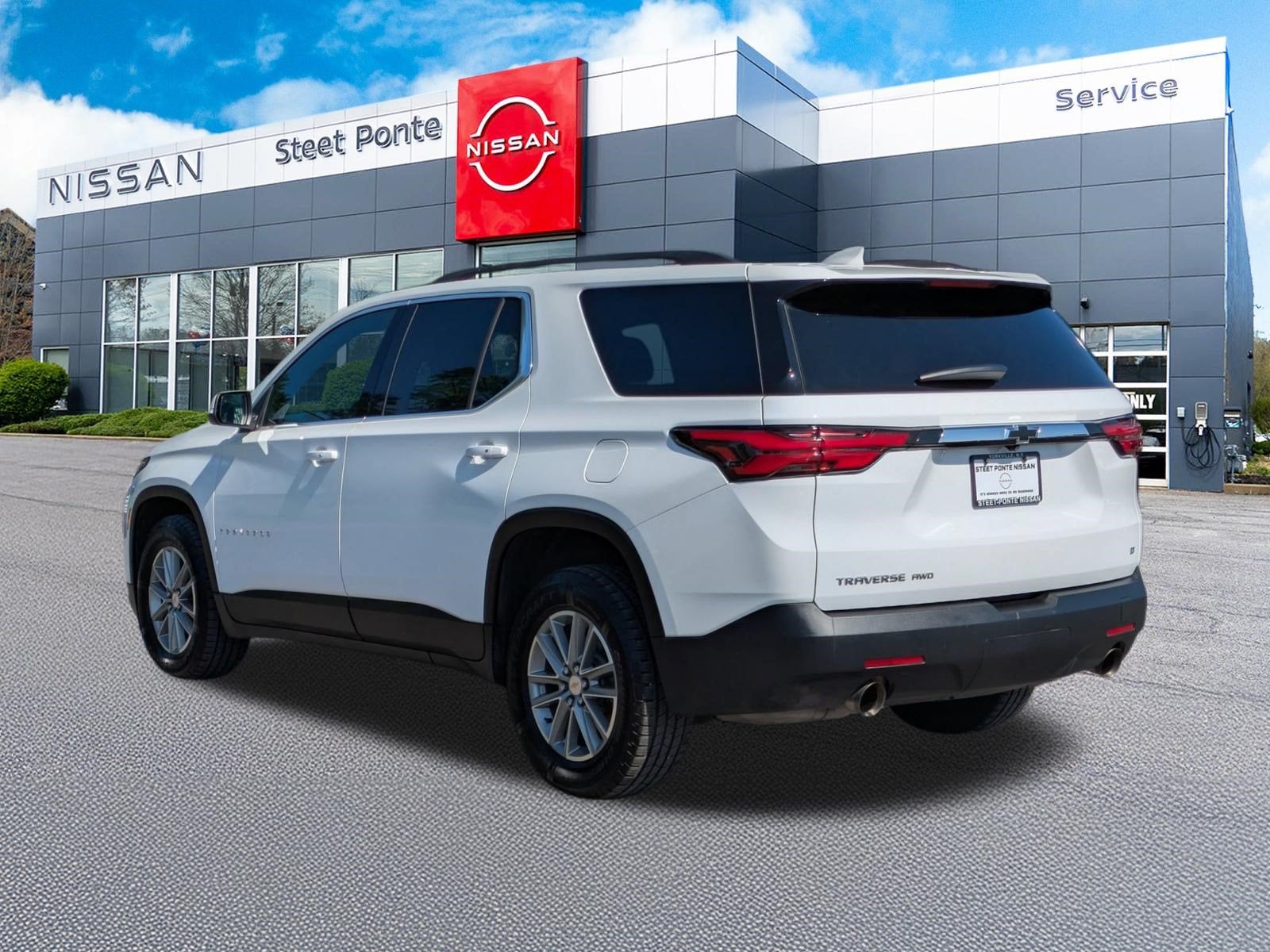 2023 Chevrolet Traverse LT Cloth