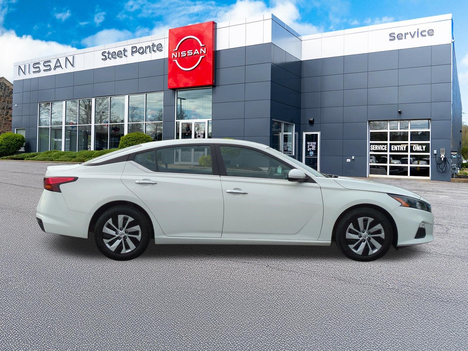 2022 Nissan Altima 2.5 S