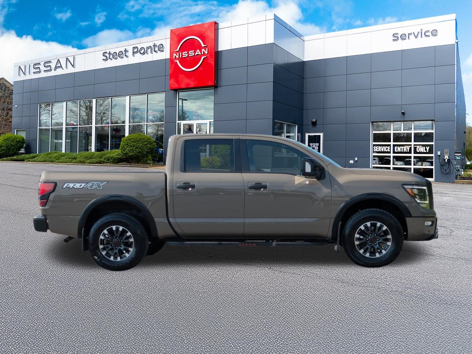 2024 Nissan Titan PRO-4X