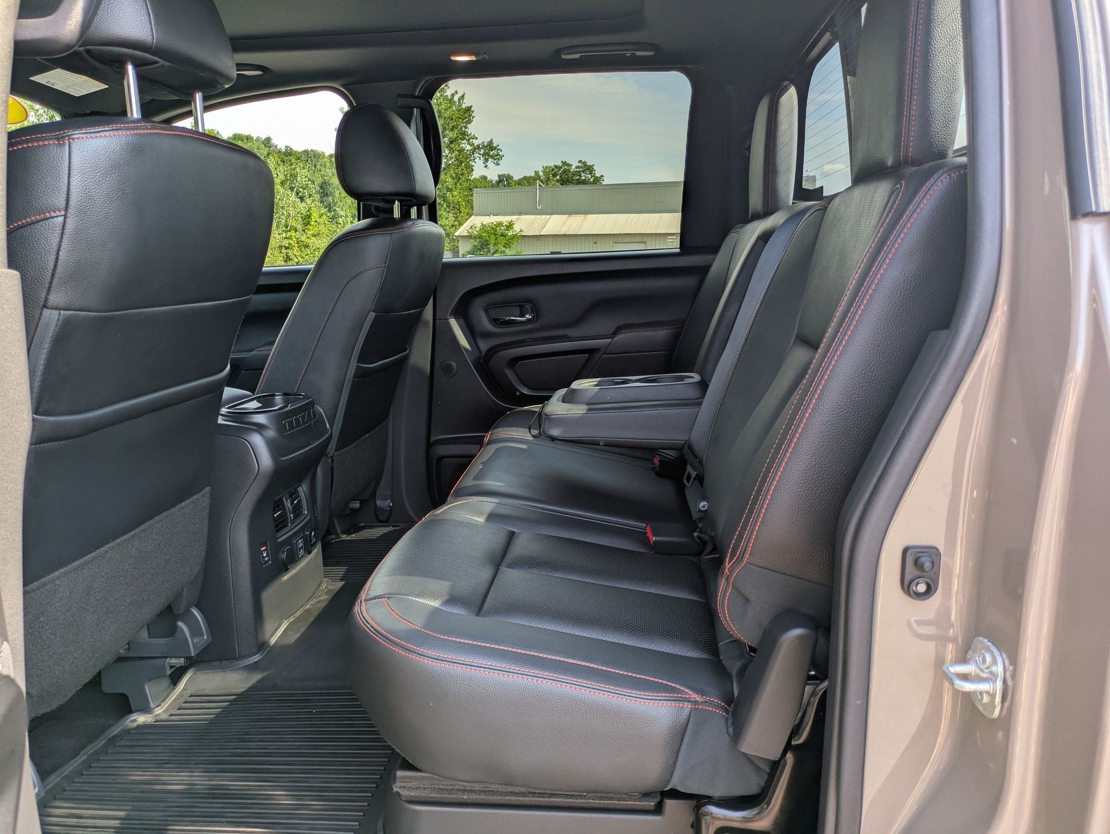 2024 Nissan Titan PRO-4X