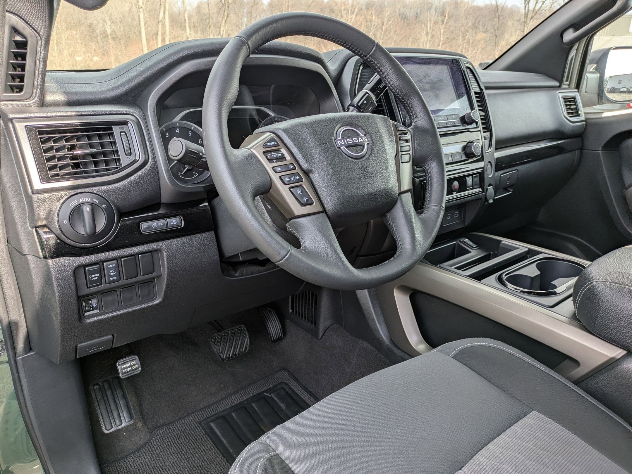 2024 Nissan Titan SV