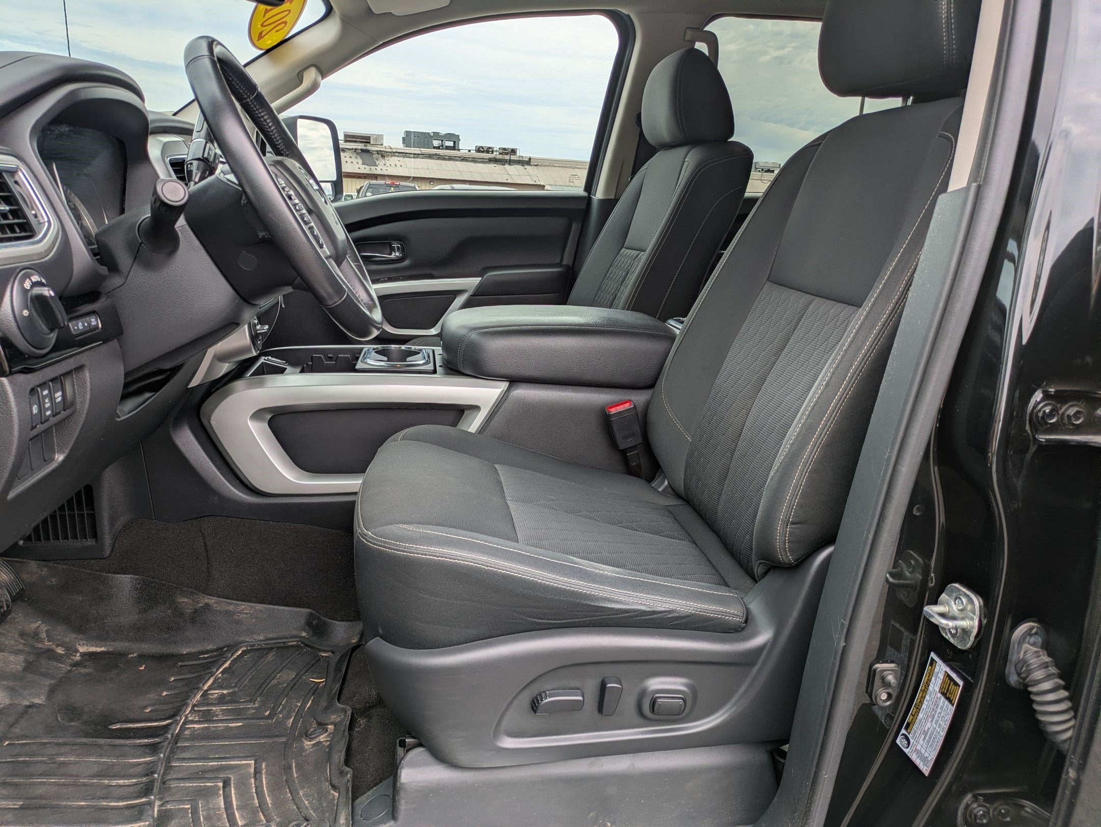 2019 Nissan Titan XD SV