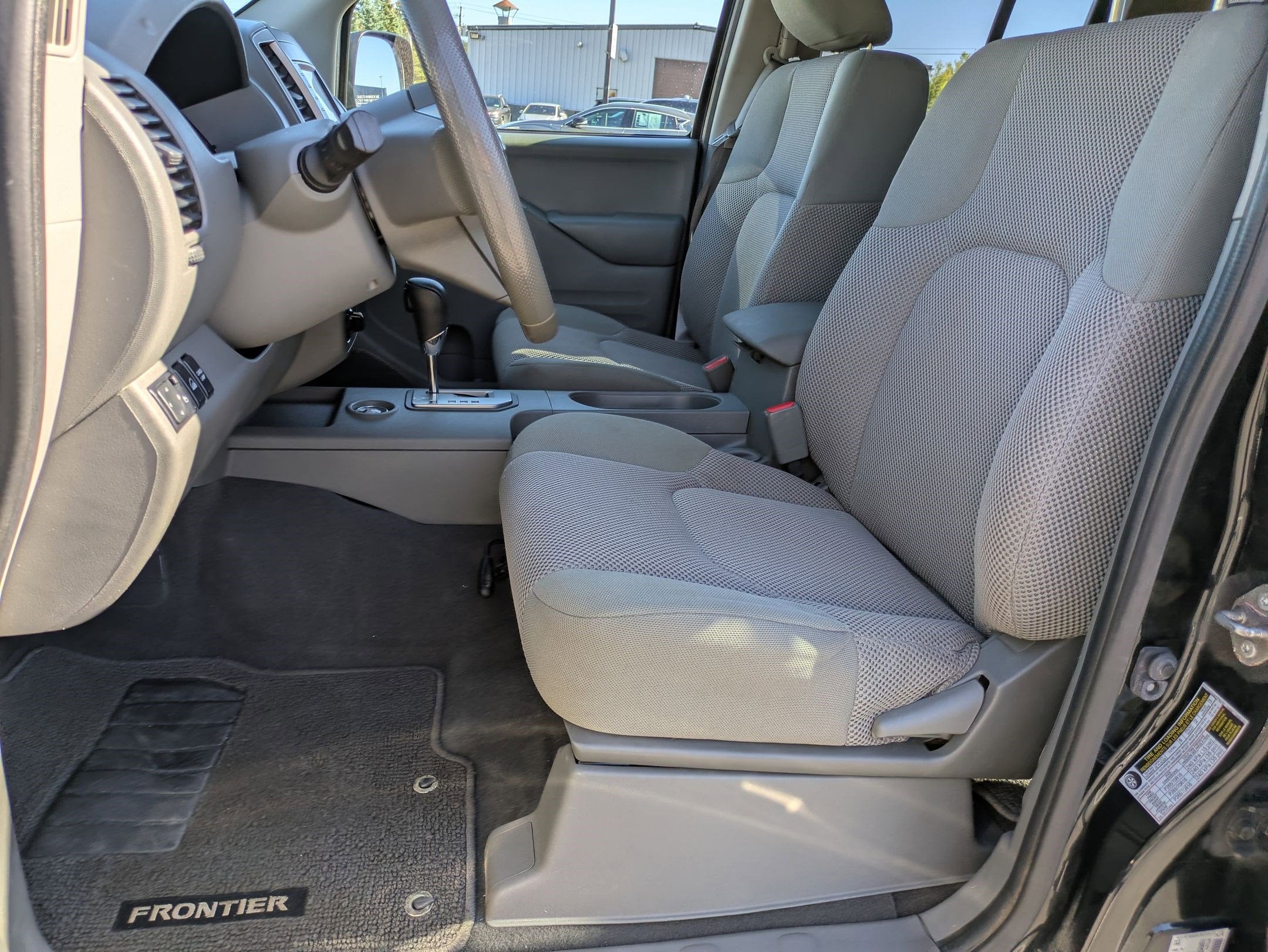 2020 Nissan Frontier SV