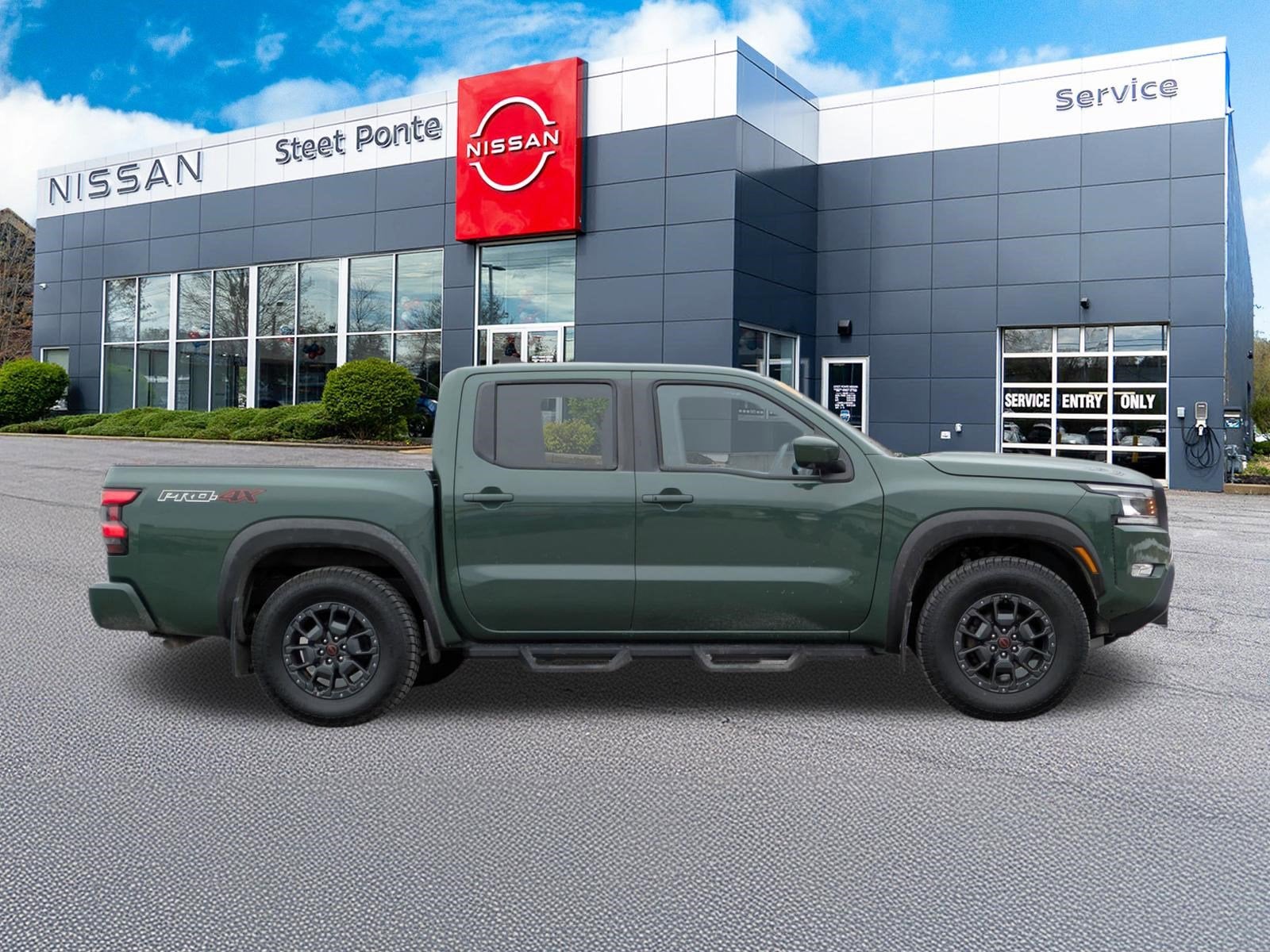 2024 Nissan Frontier PRO-4X