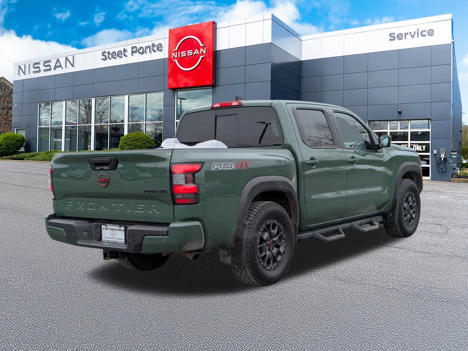 2024 Nissan Frontier PRO-4X