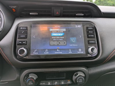 2022 Nissan Kicks SR