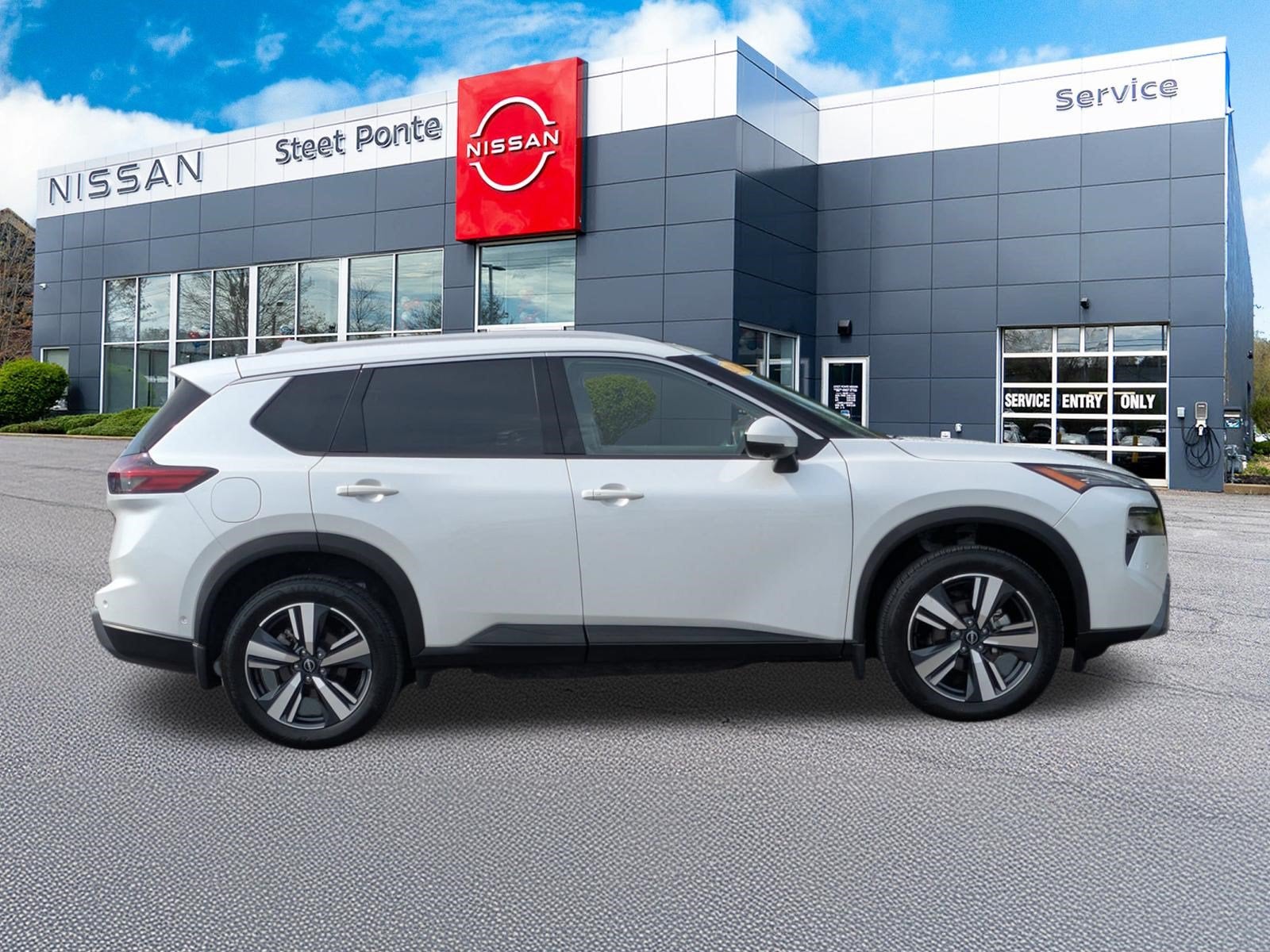 2024 Nissan Rogue SL