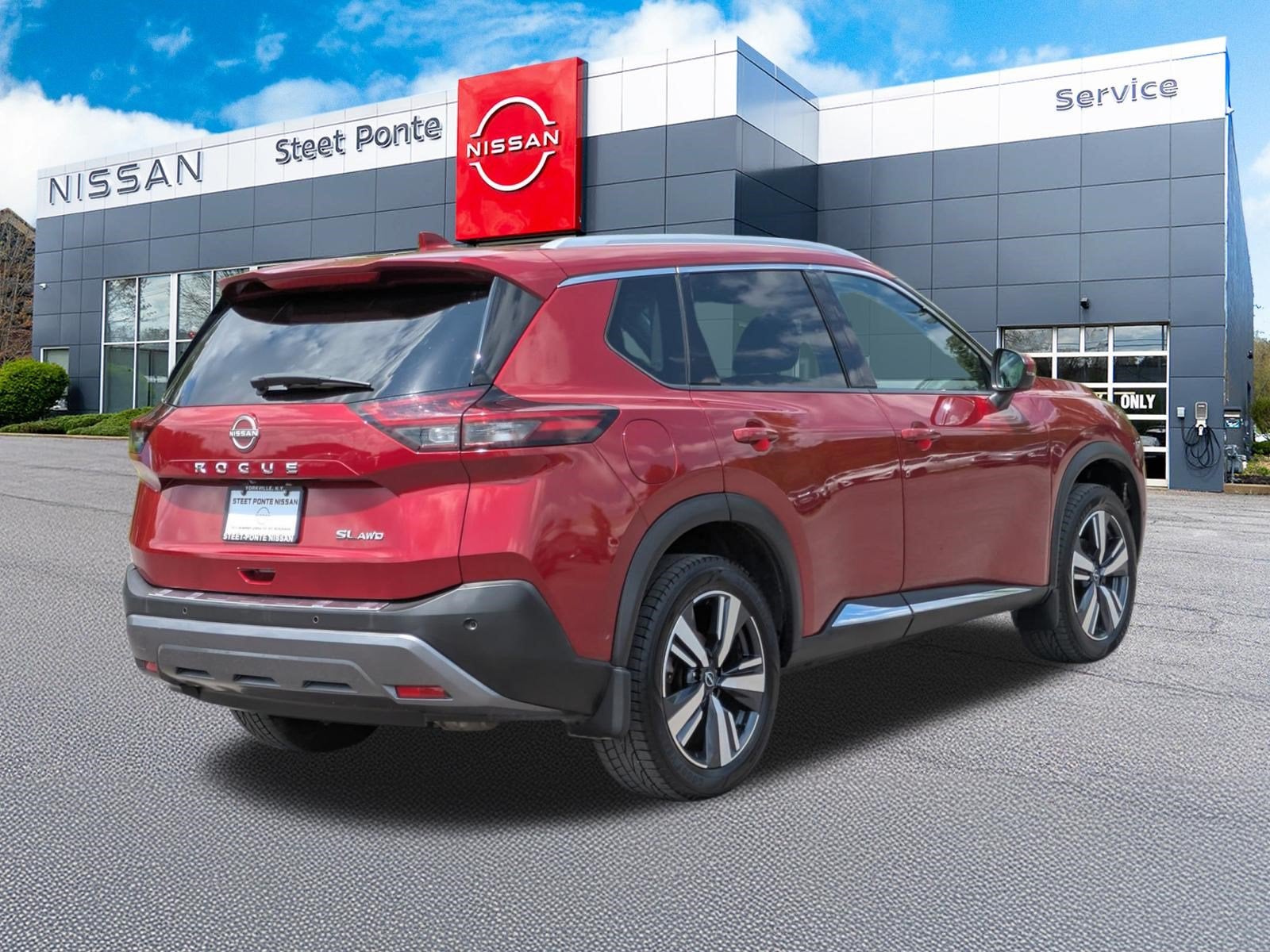 2022 Nissan Rogue SL