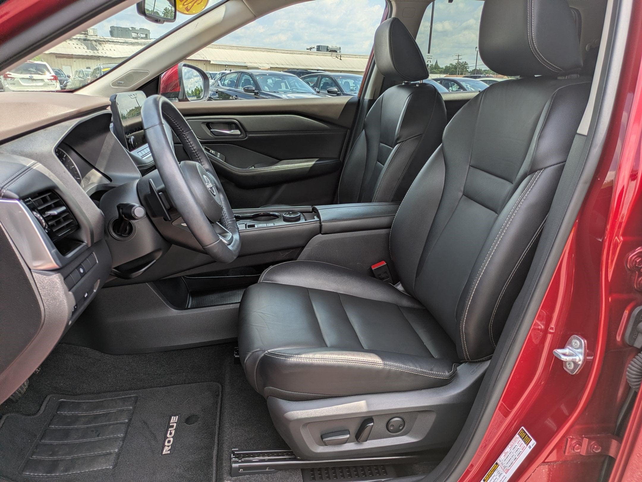 2022 Nissan Rogue SL