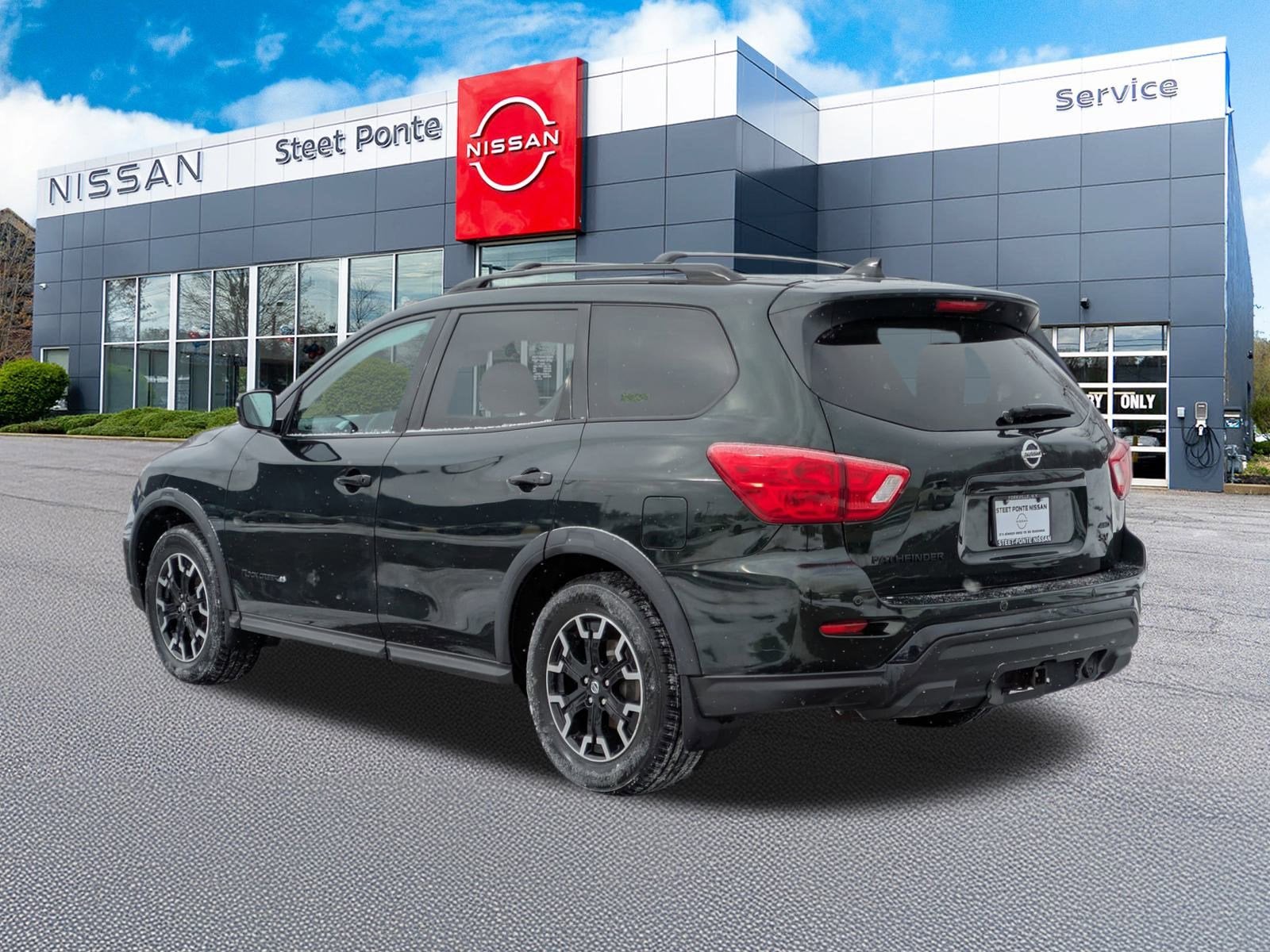 2019 Nissan Pathfinder SV