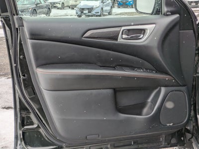 2019 Nissan Pathfinder SV