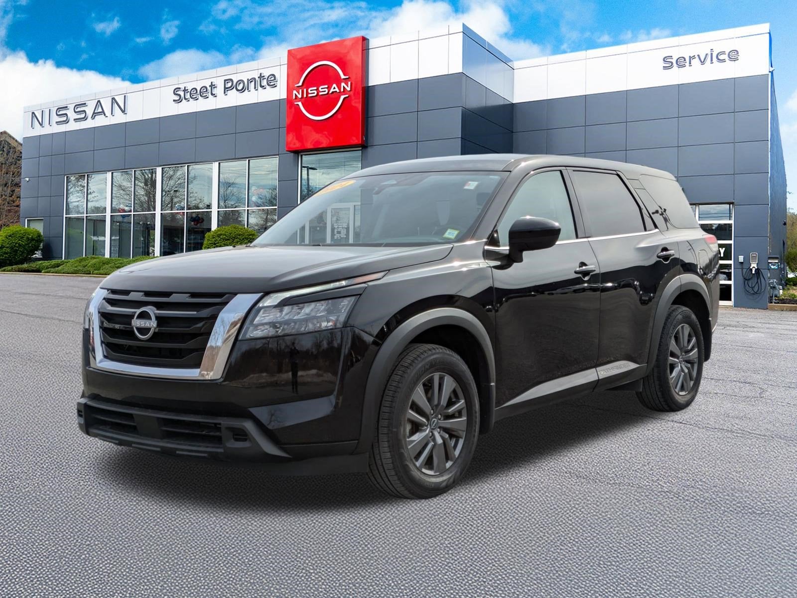 2024 Nissan Pathfinder S