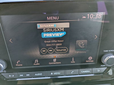 2022 Nissan Pathfinder SV