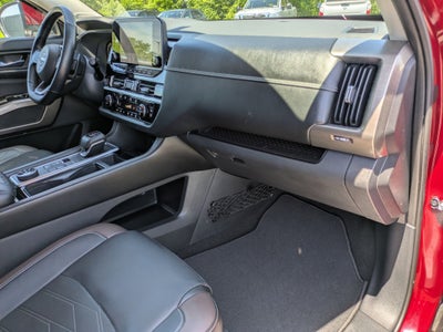2022 Nissan Pathfinder Platinum