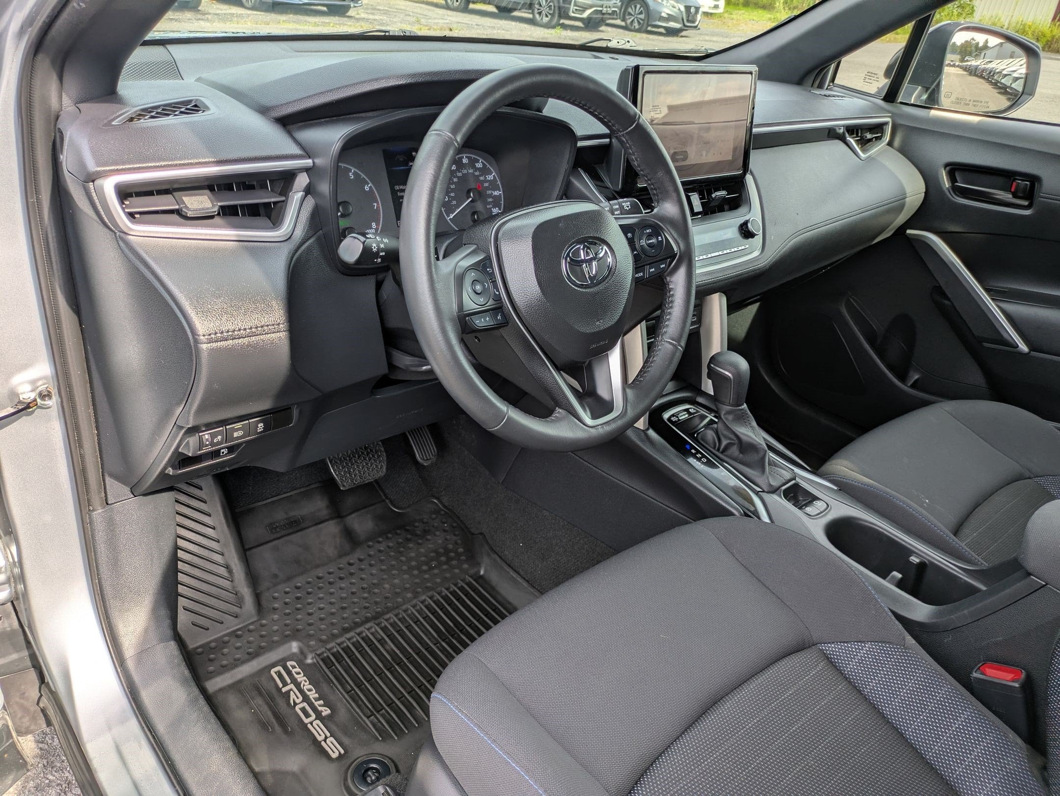 2024 Toyota Corolla Cross Hybrid SE