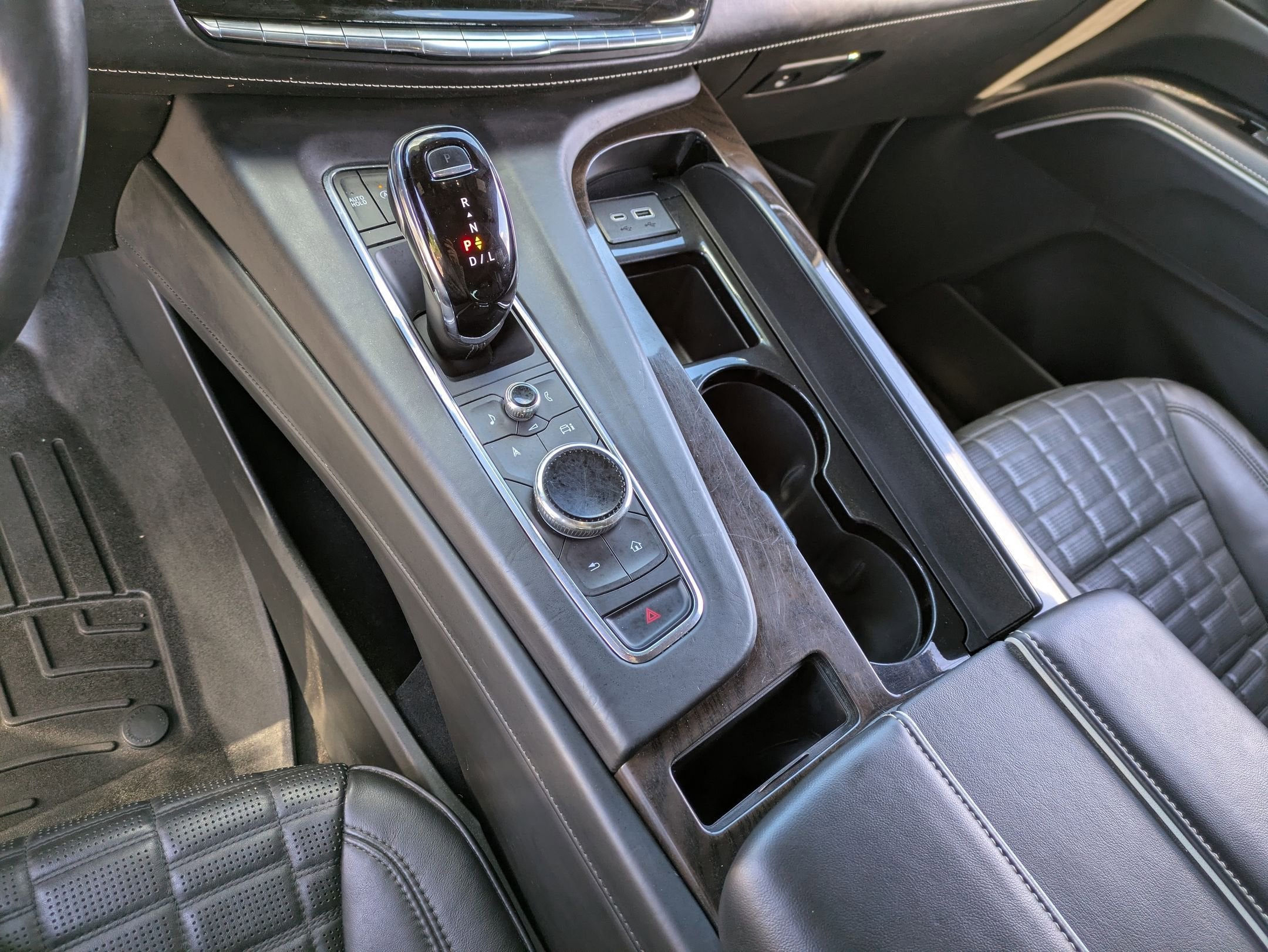 2023 Cadillac Escalade 4WD Sport Platinum