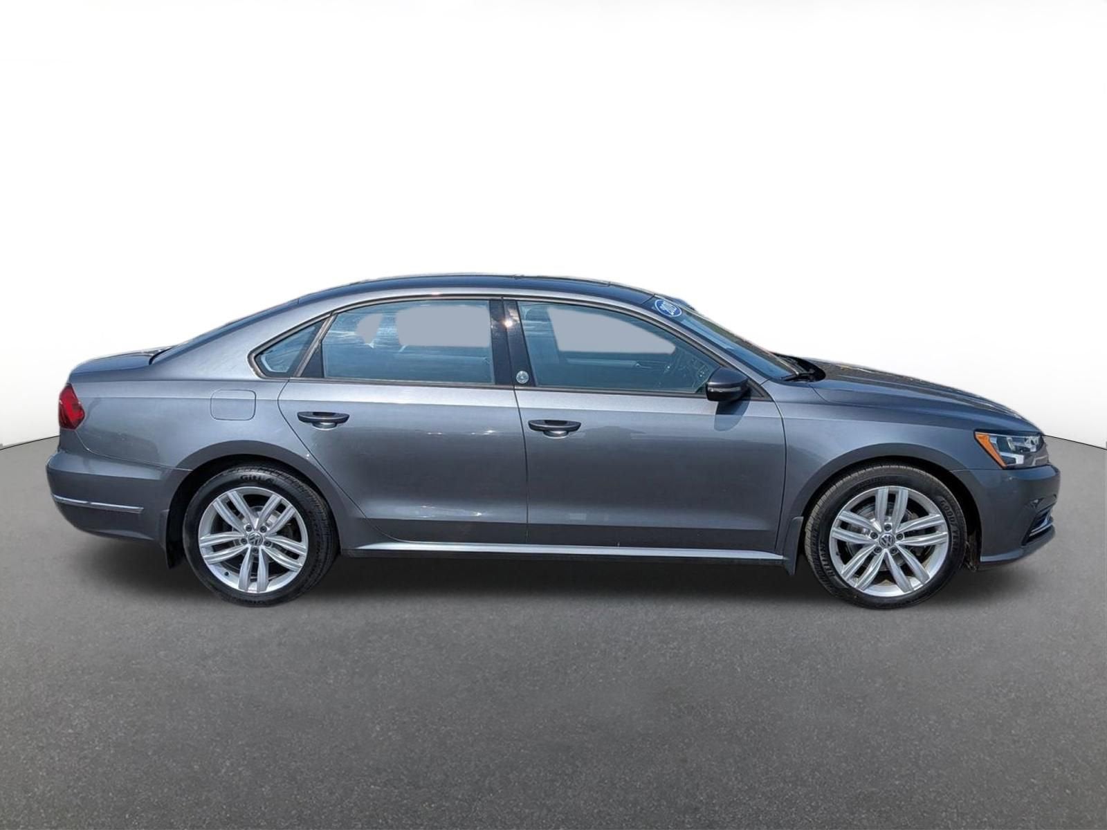 2019 Volkswagen Passat 2.0T Wolfsburg Edition