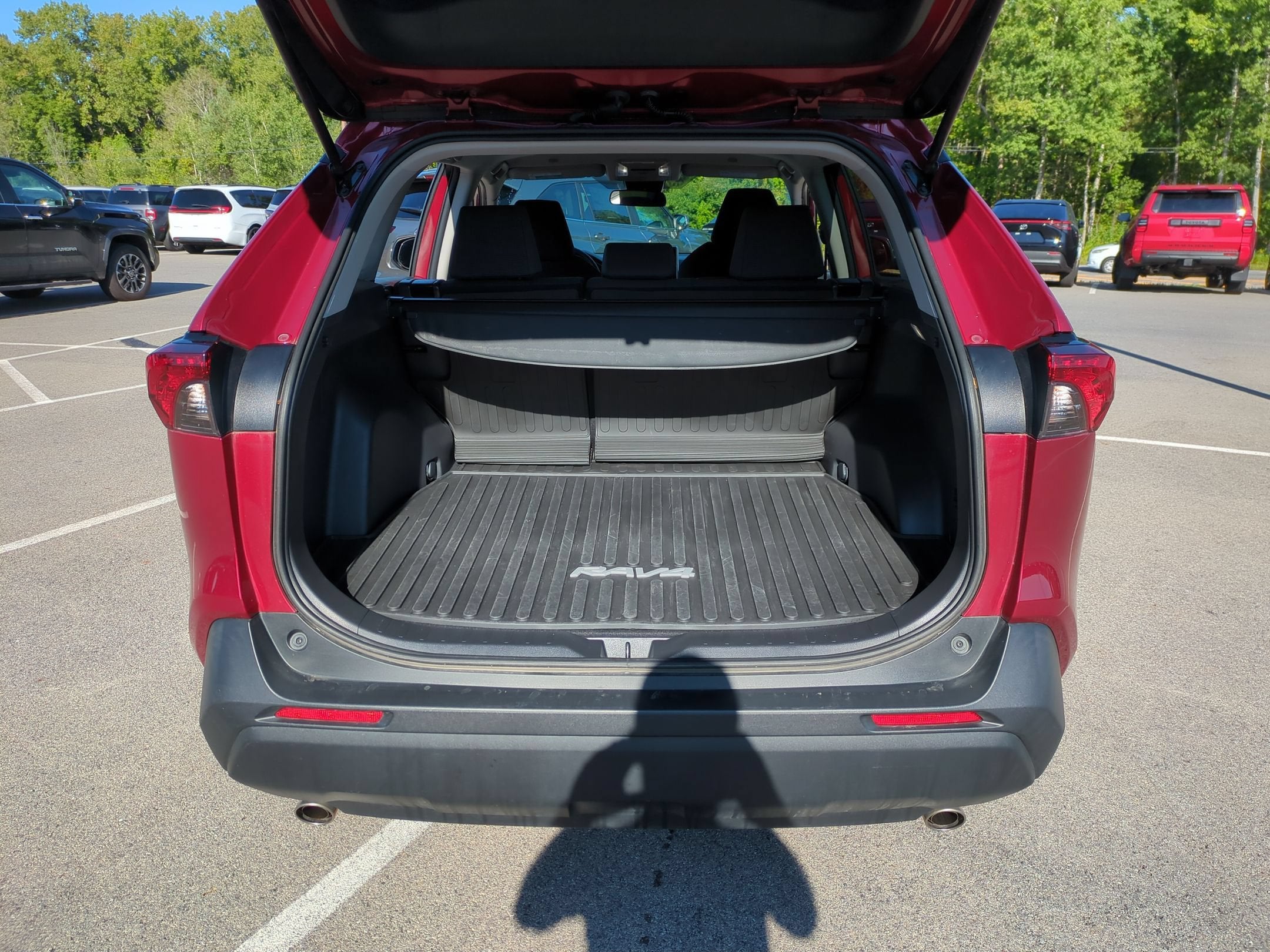 2023 Toyota RAV4 LE