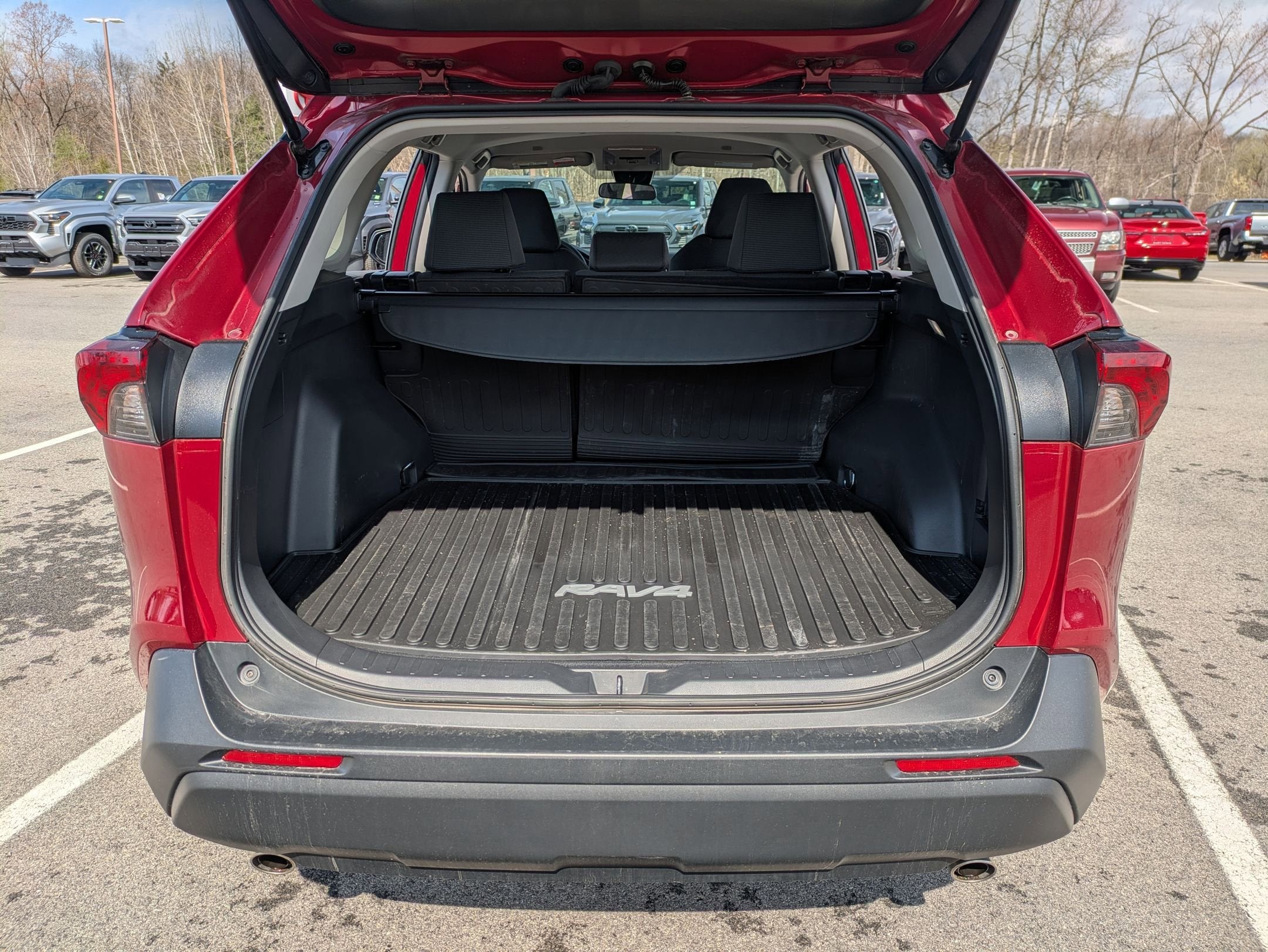 2023 Toyota RAV4 LE