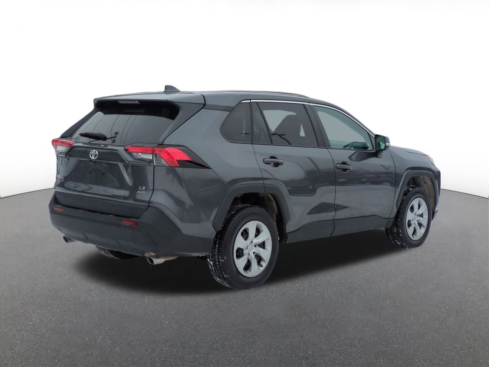 2023 Toyota RAV4 LE