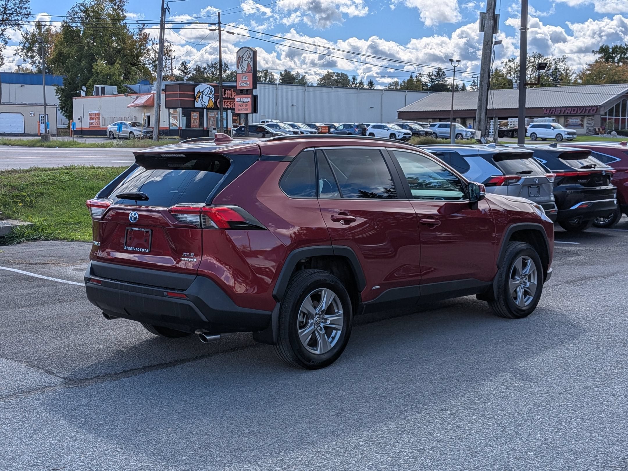 2024 Toyota RAV4 Hybrid XLE