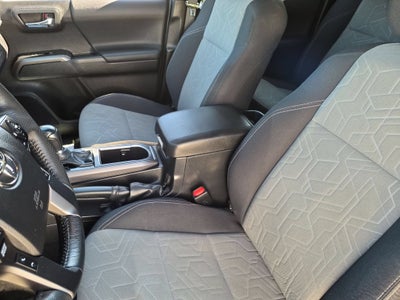 2022 Toyota Tacoma 4WD Base