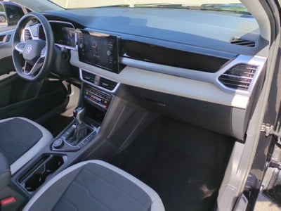 2025 Volkswagen Taos SE