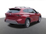2023 Toyota Highlander Hybrid Platinum