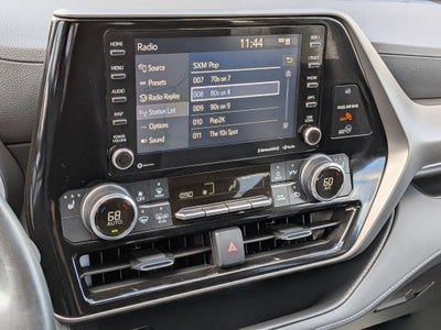 2022 Toyota Highlander Base