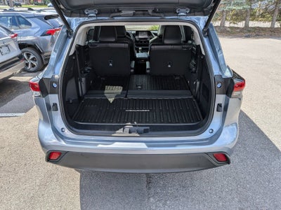 2022 Toyota Highlander Base