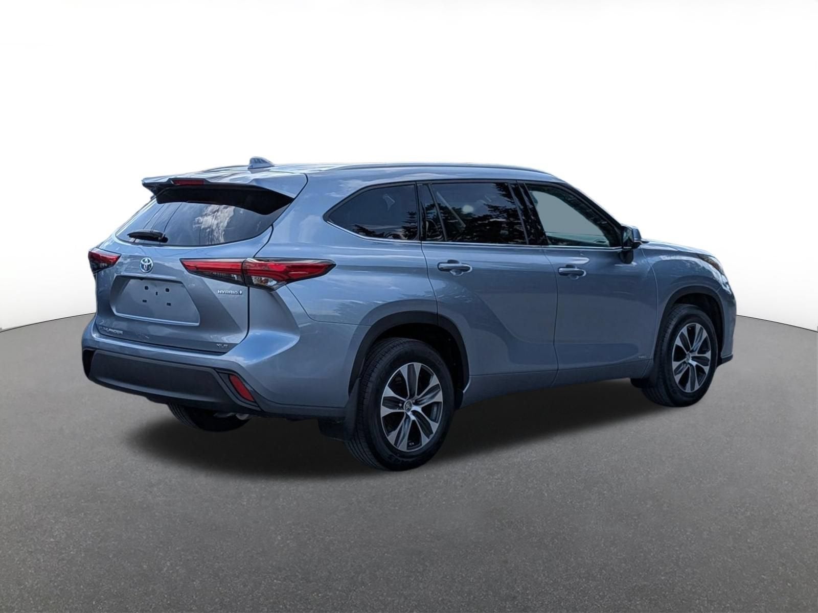 2022 Toyota Highlander Base