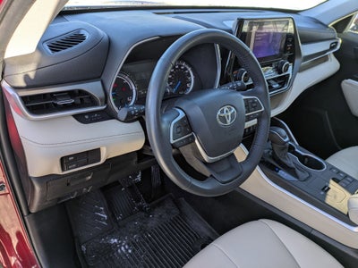 2023 Toyota Highlander Base