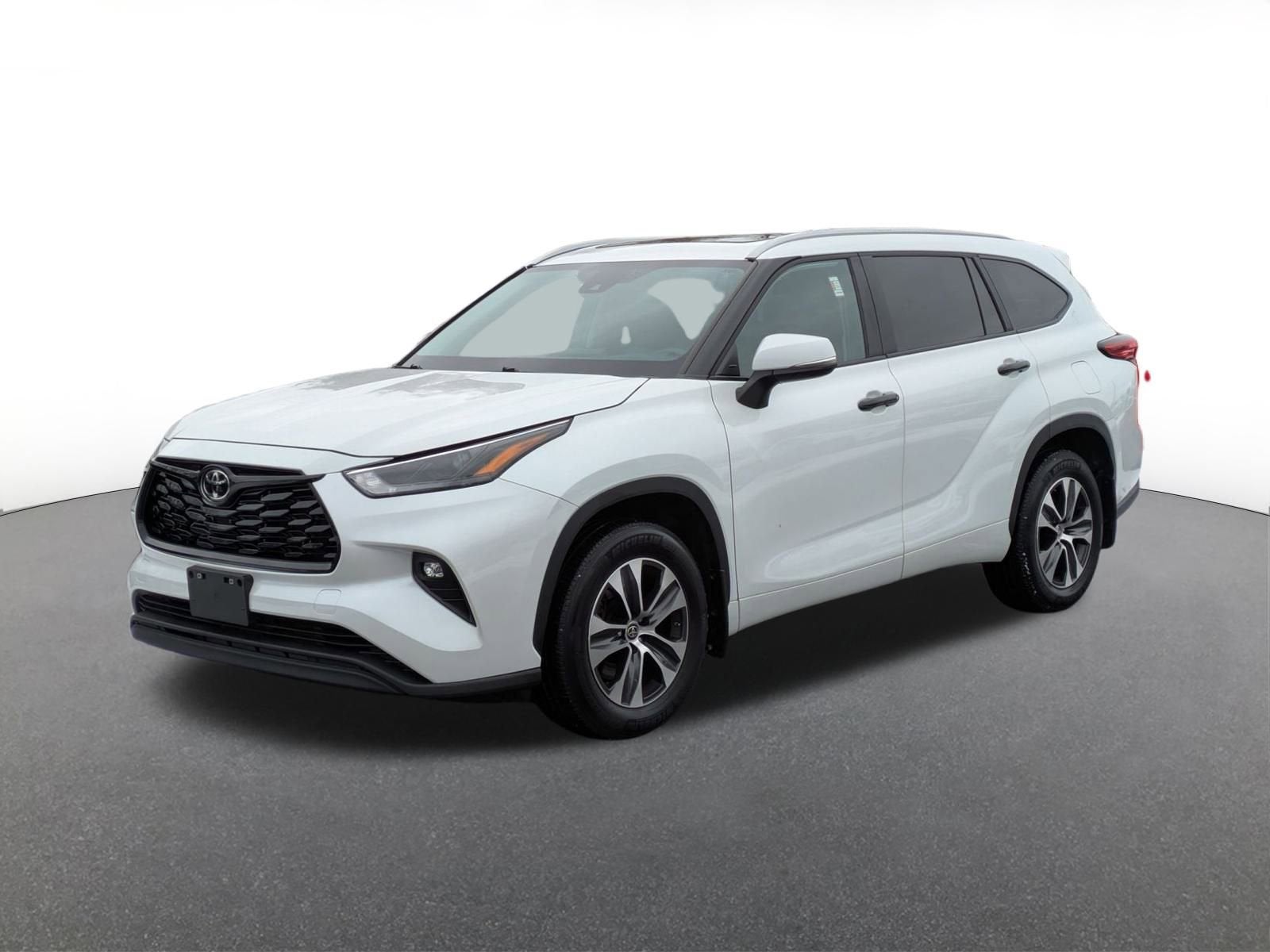 2023 Toyota Highlander Base