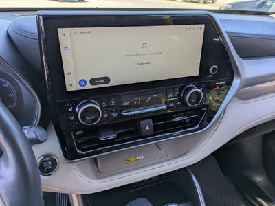 2023 Toyota Highlander Base