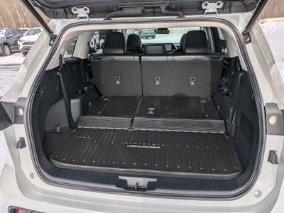 2023 Toyota Highlander Base