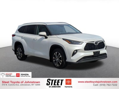 2023 Toyota Highlander Base